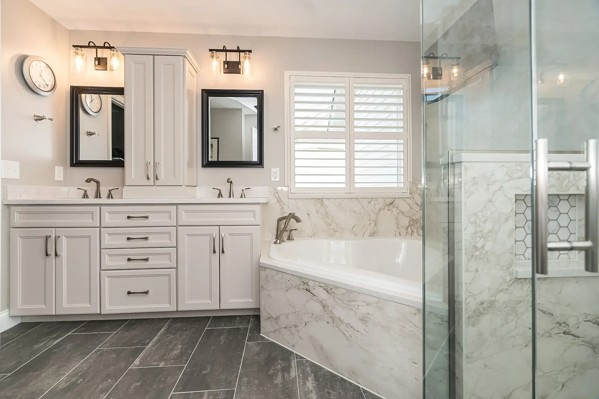 Bathroom Remodeling - Old - Surfside Remodeling